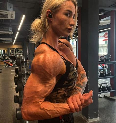 tiffany ritter|Hulking female bodybuilder’s fiancé found dead just。